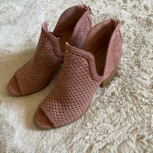 Mauve open toe booties